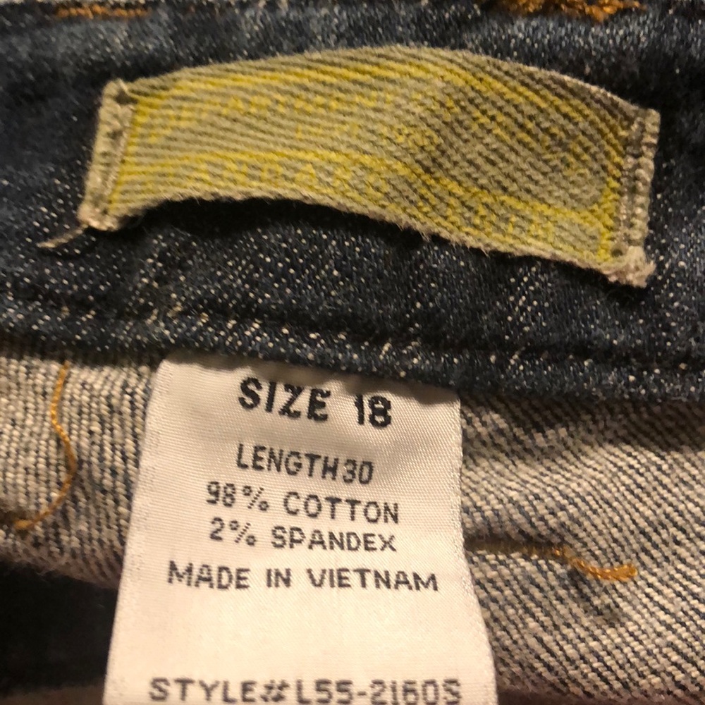 Jeans - Picture 2 of 3